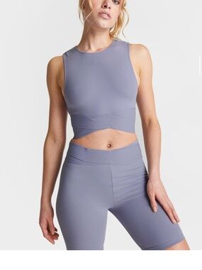 High-Neck Seamless Crop Top in Lavender Gray